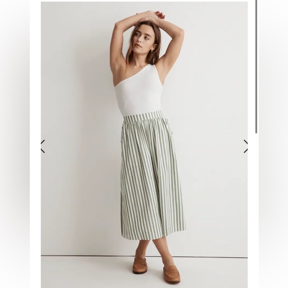 Madewell Dresses & Skirts - NWT Madewell Signature Poplin Side-Button Midi Skirt in Stripe